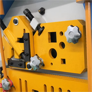 Machine de découpe hydraulique de haute précision pour le poinçonnage, le cisaillement, le rainurage, le pliage et la fabrication d'acier - Product Image 5