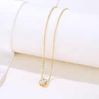 Collier Tendance Étanche en Acier Inoxydable, PVD Or 18 Carats, Pendentif Goutte d'Eau Ovale Délicat avec Zircons 5A