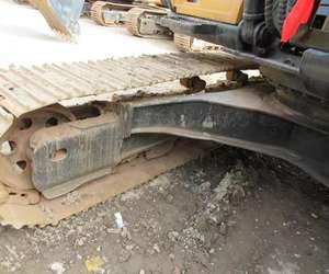 Excavatrice hydraulique sur chenilles Sany SY135C en excellent état utilisée modèle 2022 13.5 tonnes 0.7CBM engrenage moteur à godet - Product Image 3