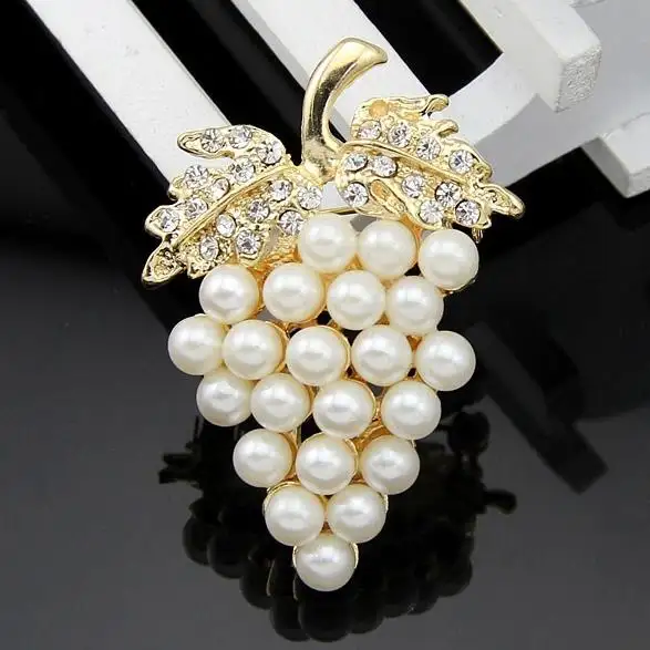 DRAD050 Female Delicate Gold Color Alloy Fruits Grape Pearls Brooch