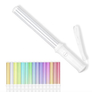 Khẩn cấp <span class=keywords><strong>POI</strong></span> bóng nhiều màu đèn pin dính lightsticks dẫn Lightstick glowsticks - Product Image 4