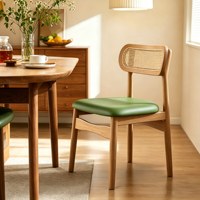 Chaise de salle à manger simple en bois massif et en rotin avec revêtement en cuir PU, adaptée aux restaurants, hôtels, appartements et villas