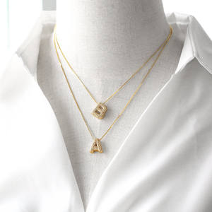 Venta transfronteriza caliente 26 collar con colgante de cadena de eslabones con circón incrustado de clavícula chapado en oro y diseño de letras en inglés - Product Image 3