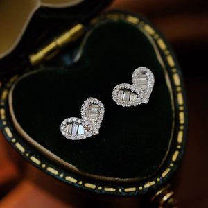 Xinfly Au750 0.22ct Diamond 18K Real Gold Love Heart Shape <b>Stud</b> Earrings Classic Fine Jewelry Wholesale - Product Image 1