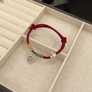 Pulsera de Hilo Rojo con Amuleto de la Fortuna en Plata Pura S999, Joyería Unisex para Regalo - Product Image 4
