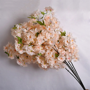 Offre Spéciale fleurs <span class=keywords><strong>de</strong></span> <span class=keywords><strong>cerisier</strong></span> violet clair 4 branches fleurs <span class=keywords><strong>de</strong></span> <span class=keywords><strong>cerisier</strong></span> en plein air tiges <span class=keywords><strong>de</strong></span> fleurs artificielles - Product Image 4