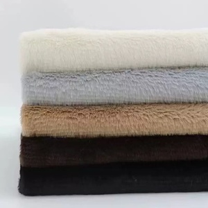Vente en gros de tissu en <span class=keywords><strong>peluche</strong></span> en fourrure de lapin de haute qualité sans perte vêtements poupées Textiles de maison couvertures tissus - Product Image 1