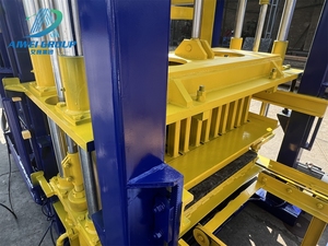 <strong>QT</strong> 4-15 Full Automatic Concrete Block Machine Sell Hollow Concrete Interlock Cement Block Machine Brick Making Machinery - Product Image 3