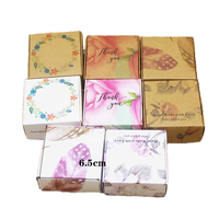 Boîte en carton ondulé pliable sur mesure, design éco-responsable PPWR, matériau recyclé, logo personnalisé pour chaussures, vêtements, chaussettes