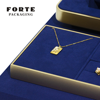 Présentoir de montres FORTE en microfibre et métal, design de luxe, couleur personnalisée pour comptoir et vitrine