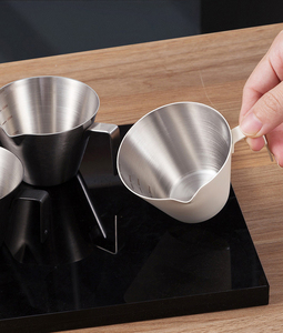 Home Barista 2/3 Pack Edelstahl Espresso Messbecher 2 Unzen Kaffeetassen mit Metall griff - Product Image 1