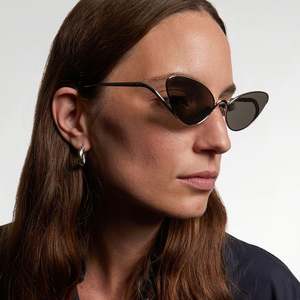 Gafas de Sol de Media Montura de Aleación Vintage 2026 con Logotipo Personalizado, Gafas de Sol de Ojo de Gato Metálicas con Protección UV400 para Hombre y Mujer - Product Image 2