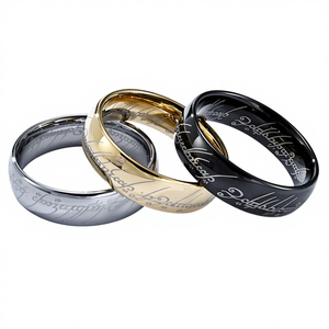Anello in Acciaio al Tungsteno Ispirato al Film e alla Serie TV Il <span class=keywords><strong>Signore</strong></span> <span class=keywords><strong>degli</strong></span> <span class=keywords><strong>Anelli</strong></span>, Anello in Tungsteno Dorato con Incisione Laser alla Moda - Product Image 1