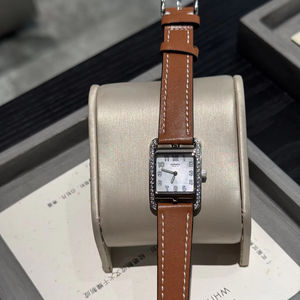 Montre analogique carrée de luxe pour femme H Brand 2025 avec petit bracelet en cuir, cadran en cristal, mouvement à quartz par Stop Watch - Product Image 4