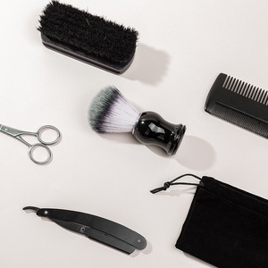 Vente en gros de logo <span class=keywords><strong>kit</strong></span> sac <span class=keywords><strong>barbe</strong></span> blaireau lissage <span class=keywords><strong>barbe</strong></span> pour cheveux courts <span class=keywords><strong>barbe</strong></span> en bois peigne et ensemble de brosses - Product Image 5