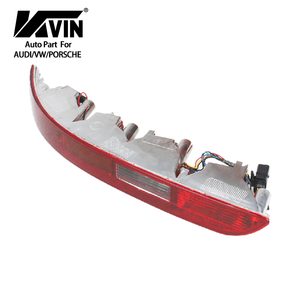 Luz embellecedora de parachoques trasero KVIN 8RD945095 (izquierda) para Audi Q5B8(8R) <span class=keywords><strong>2011</strong></span> 2,0 T <span class=keywords><strong>CAD</strong></span> TRANSMISIÓN MANUAL FRONT-END 4WD 008492 Barra trasera - Product Image 3