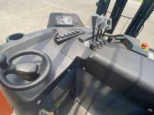 Chariot élévateur à batterie au lithium 1.6T CQD16 pour opérations d'entreposage intensives et centres de distribution à grande échelle - Product Image 3