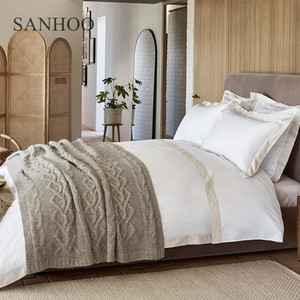 SANHOO 베스트 세일 럭셔리 호텔 테두리 디자인 침대 시트 순면 400TC 새틴 테두리 침구 이불 세트 - Product Image 6