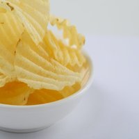 Hoogwaardige leverancier van aardappelchips, gegolfde aardappelchips en aardappelchips met originele smaak