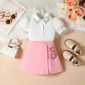 Abbigliamento Estivo Coreano 2026 per Ragazze: Completo Due Pezzi con Camicia Elegante a Maniche Corte a Sbuffo e <span class=keywords><strong>Pantaloncini</strong></span> - Boutique di Abbigliamento per Bambini - Product Image 3