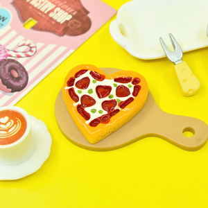 Cabujones de Resina Artísticos Pintados a Mano con Forma de Galleta Deliciosa para Juguetes de Comida en Miniatura, Manualidades DIY y Scrapbooking - Product Image 2