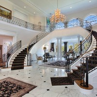 Escalier d'intérieur moderne en colimaçon à double marche en acier, bois et fer avec marbre pour villa ou appartement Ascendeur en spirale incurvé