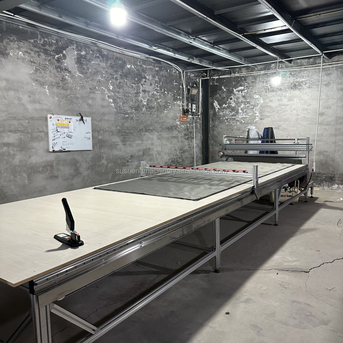 fabric spreading and cutting machine automatic