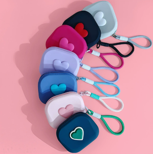 Monedero de Silicona con Forma de Corazón, Mini Cartera con Cierre, Portamonedas Portátil para Viajes Diarios - Product Image 2