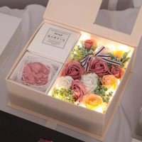 Boîte cadeau en papier avec logo personnalisé, boîte d'emballage en carton rigide de luxe, boîtes en carton pliables en gros pour chocolat, ceinture, fleur