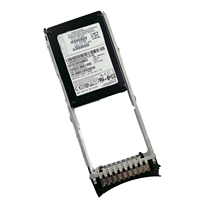 01YM588 baru asli 7.68TB PCI Express NVMe AS. 2 2.5 inci Internal SSD untuk Storwize V5100 V7000 Gen3