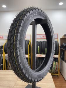 Pneu moto KUMA K103 neuf, fabriqué au Vietnam, en caoutchouc naturel et nylon, tailles 2.75-17/3.00-17/3.00-18, noir – Meilleures ventes 2026 - Product Image 2