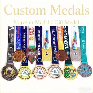 Medallas Deportivas Personalizadas para Maratón de 5K y 10K y Fútbol, Fabricante de Medallas de Oro para Finalistas, Artesanía en Metal Premium con Diseño Elegante - Product Image 1