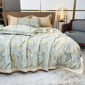 La migliore vendita di lusso nuovo Design moderno famoso marchio stampato Home Bed Comforter Set 4 pezzi trapunta set piumino