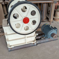 Concasseur à mâchoires d'origine avec moteur AC et composants essentiels de roulement de moteur, concasseur de pierres haute capacité pour l'exploitation minière, faible bruit, marque YueFeng