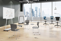 Chaise d'entraînement moderne en plastique avec pieds en métal, chaise de loisirs colorée, simple et empilable
