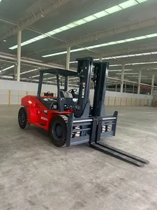 Montacargas Diésel HELI CPCD100 de Alto Rendimiento en Oferta, 4x4, Potente y Confiable, Seis Toneladas, Neumáticos Sólidos, Mástil de Tres Etapas, para Alimentos y Bebidas - Product Image 1