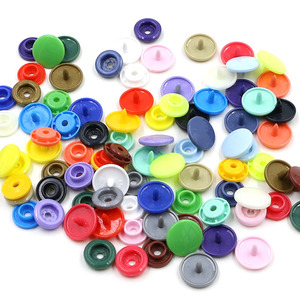 Bán buôn tùy chỉnh chất lượng cao thân thiện với môi màu thời trang nhựa POM quần áo <span class=keywords><strong>Snap</strong></span> nút cho hàng may mặc - Product Image 3