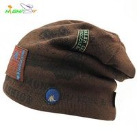 Bonnet unisexe en tricot acrylique doux avec motif de lettres de dessin animé brodé, style décontracté, idéal pour la plage