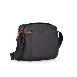 Sac de messager personnalisé en nylon de haute qualité, bandoulière à la mode avec fermeture à glissière - Product Image 4