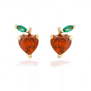 Boucles d'oreilles clous pour femmes, design sculptural Fruits, Cœurs, Feuilles, Fleurs, en acier inoxydable plaqué or 14K, géométriques exagérées, pour soirée - Product Image 1