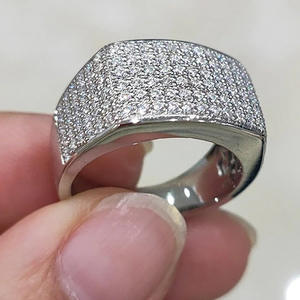 Anillo de Diamantes de Oro Blanco para Hombre Q645, Corte Brillante Redondo, Color G Natural, Estilo Hiphop, Uso Diario - Product Image 1