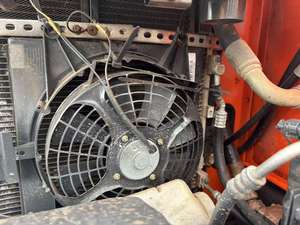 รถขุดขนาดเล็ก Doosan DX75 มือสอง คุณภาพดี ชั่วโมงการทำงานต่ำ เครื่องยนต์ดูแลรักษาอย่างดี ระบบ PLC เหมาะสำหรับงานจัดสวนและก่อสร้าง - Product Image 5