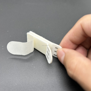 Nastro Adesivo Biadesivo Rimovibile a Basso Rumore Senza Tracce, Striscia Adesiva <span class=keywords><strong>per</strong></span> Cornici Fotografiche Senza Chiodi, Rimovibile Senza Lasciare Residui - Product Image 3