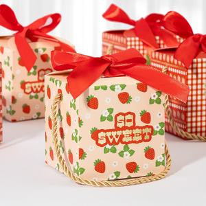Caja de papel de embalaje de regalo con diseño de fresa portátil <span class=keywords><strong>Becan</strong></span> para bolso caja de regalo de cumpleaños de recuerdo de San Valentín - Product Image 5