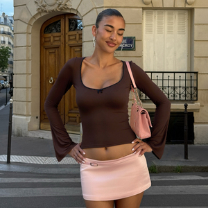 T-shirt à manches longues évasées style Pure Desire, couleur unie, basique, minimaliste, tendance - Product Image 5