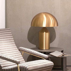 Lampada Moderna a Fungo Dorata Lampade da Tavolo in Metallo Ottone Elettroplaccato Lampade da Tavolo Semplici di Lusso Luce Decorativa per Hotel - Product Image 6