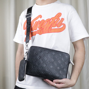 Bolso cruzado de cuero PU con relieve personalizado para hombre, duradero, con cremallera antirrobo y monedero. - Product Image 2