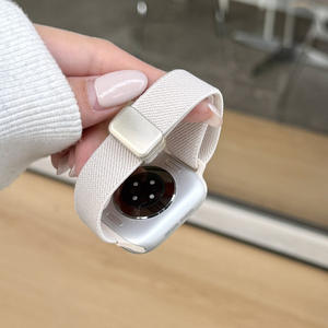 Bracelet de montre en nylon tissé avec fermoir magnétique pour Apple Watch 10/9/8 SE, bracelet coloré réglable, tailles 38-49 mm, bracelet sport - Product Image 5