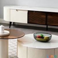 Ensemble meuble TV et table basse moderne blanc crème avec plateau en marbre et armoire à portes marron, meubles de salon mobiles