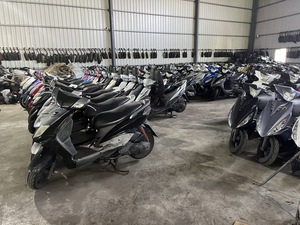 Motocicletas y Scooters Usados de Gasolina de 4 Tiempos, Refrigerados por Aire, con Frenos de Disco, para Exportación desde Taiwán, Yamaha/Kymco/Sym SC001, Scooters Usados de Gasolina de 49cc - Product Image 2